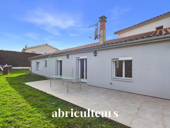 Image No.16-4 Bed House for sale