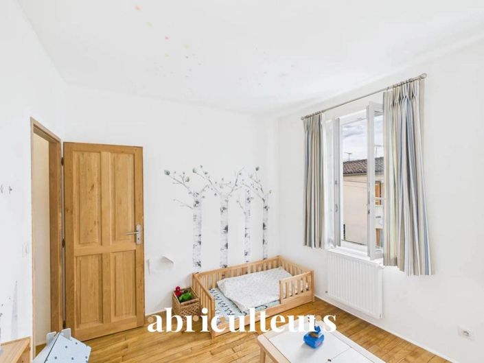 Image No.9-3 Bed House for sale