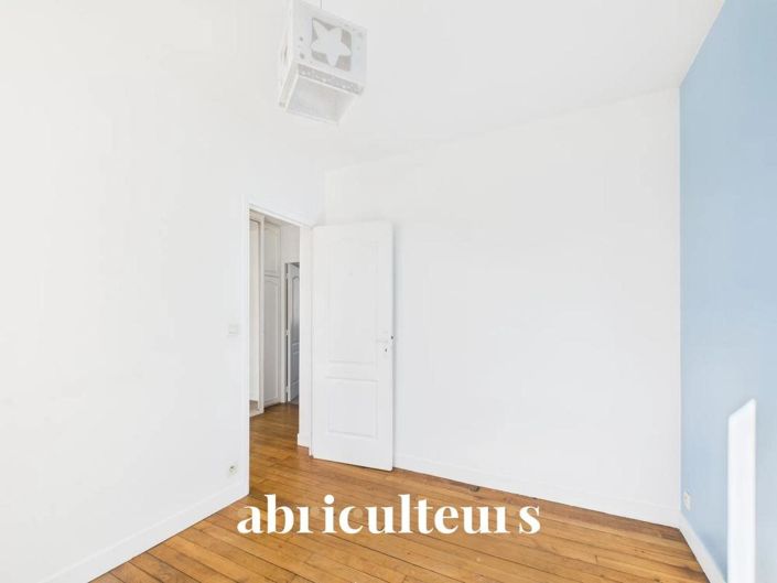 Image No.17-2 Bed House for sale