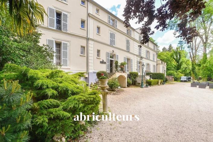 Image No.2-Maison de 14 chambres à vendre à Essonne