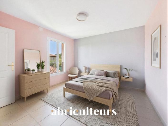 Image No.11-4 Bed House for sale