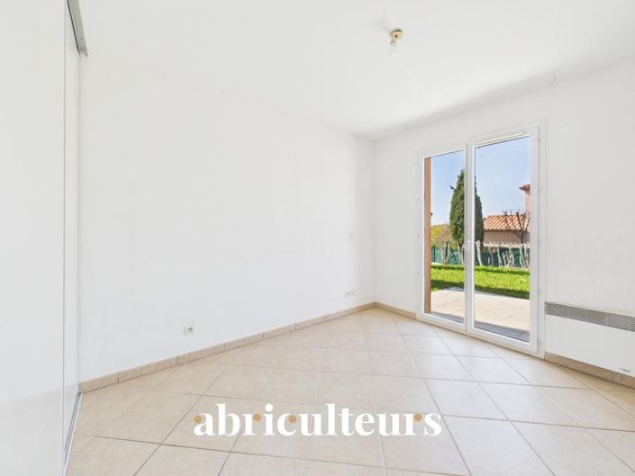 Image No.16-4 Bed House for sale