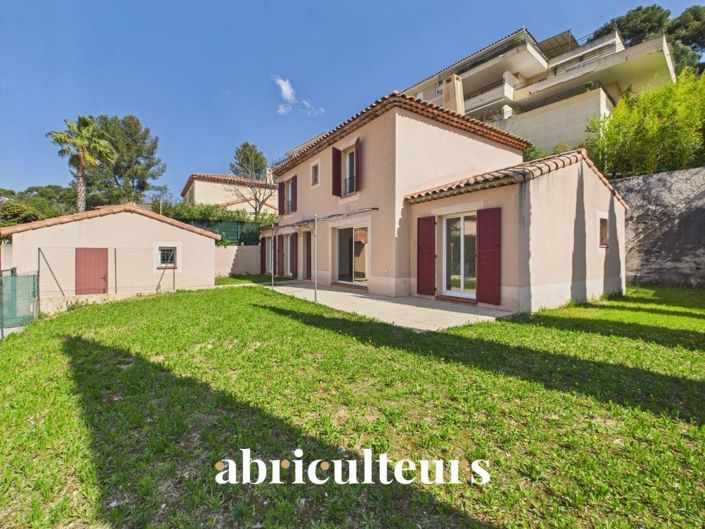 Image No.2-4 Bed House for sale