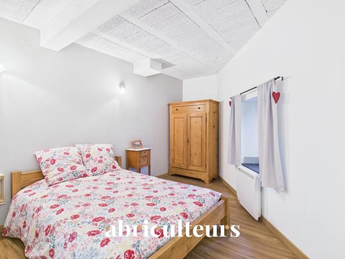 Image No.15-8 Bed House for sale