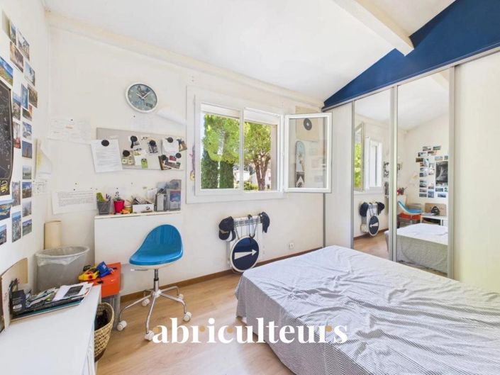 Image No.15-5 Bed House for sale