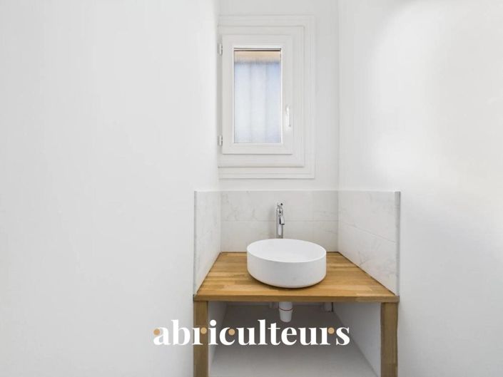 Image No.17-3 Bed House for sale