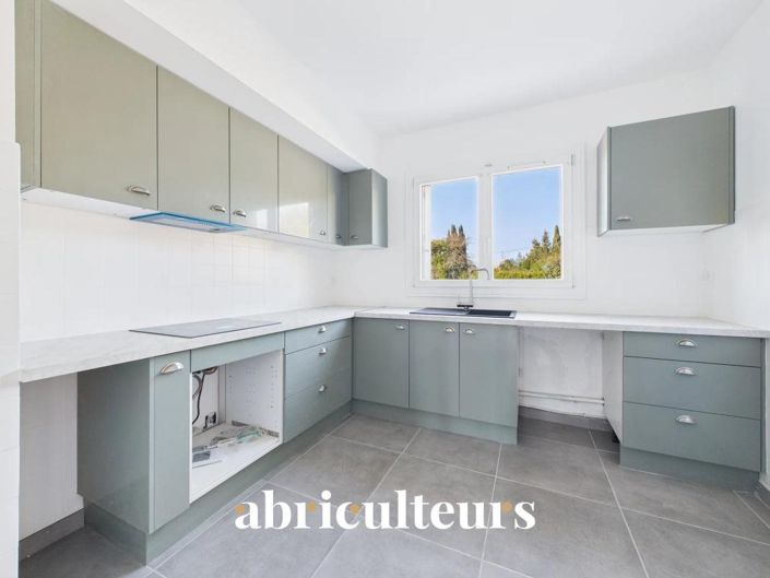 Image No.3-3 Bed House for sale