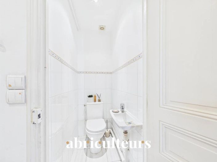 Image No.17-3 Bed Apartment for sale