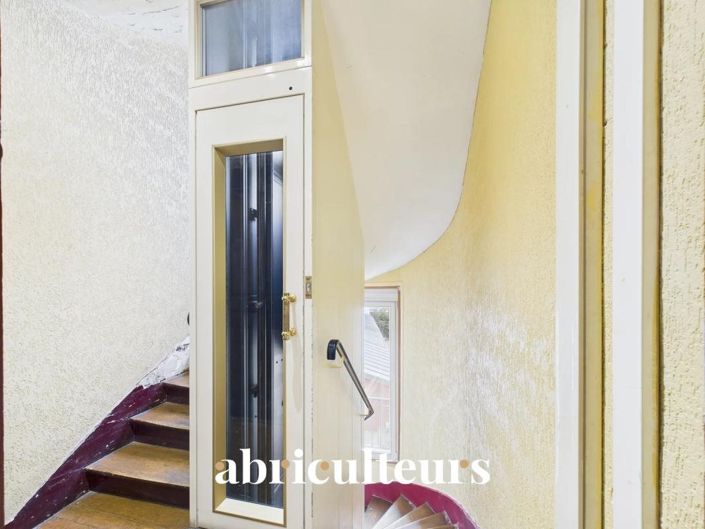 Image No.19-3 Bed Apartment for sale