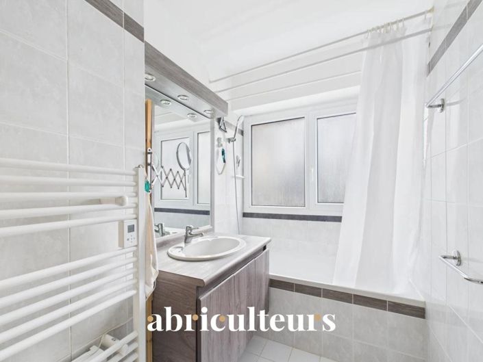 Image No.7-3 Bed Apartment for sale