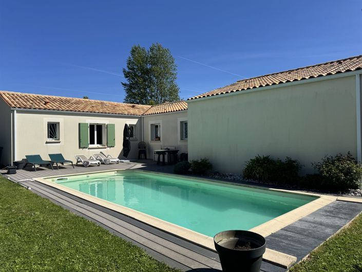 Image No.2-Maison de 4 chambres à vendre à Cozes