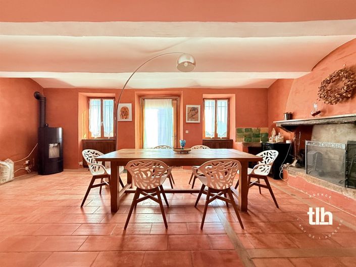 Image No.16-4 Bed House for sale