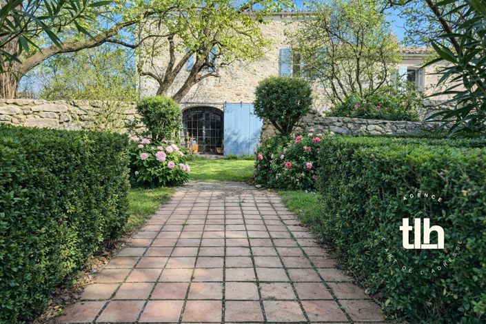 Image No.2-4 Bed House for sale