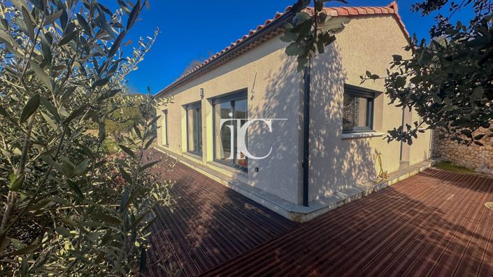 Image No.10-2 Bed House for sale