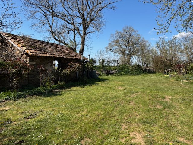 Image No.24-4 Bed House for sale