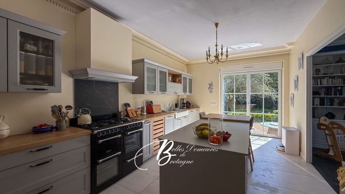 Image No.12-9 Bed House for sale