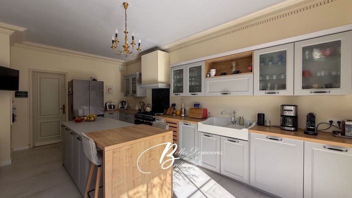 Image No.13-9 Bed House for sale