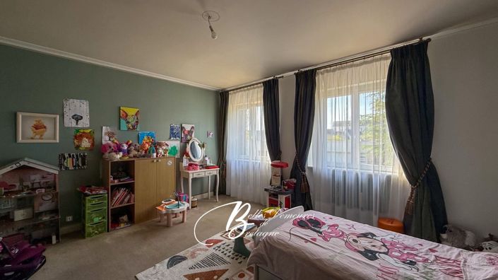 Image No.17-9 Bed House for sale