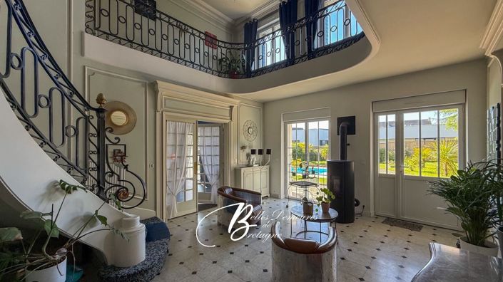 Image No.7-9 Bed House for sale