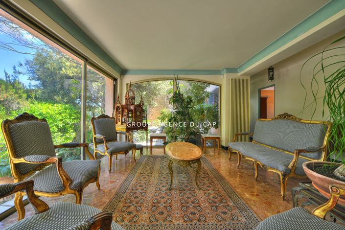 Image No.11-5 Bed House for sale