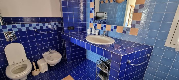 Image No.12-6 Bed House for sale