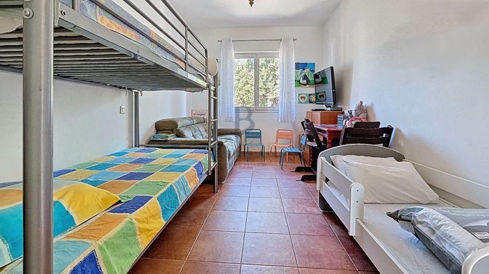 Image No.11-7 Bed House for sale