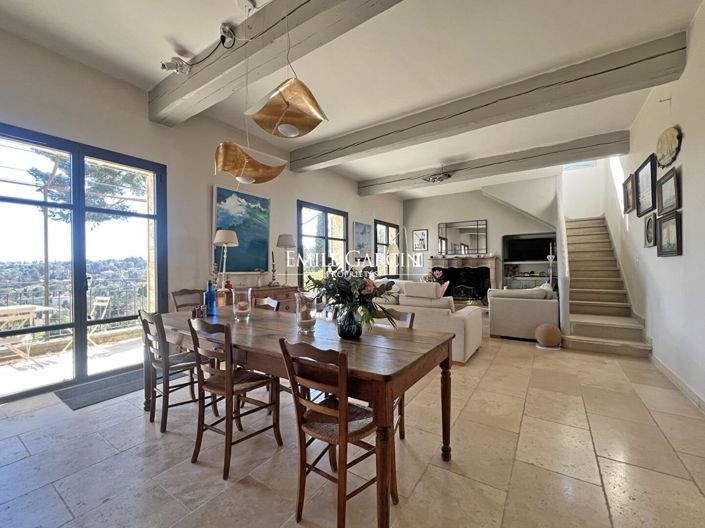 Image No.4-5 Bed Property for sale