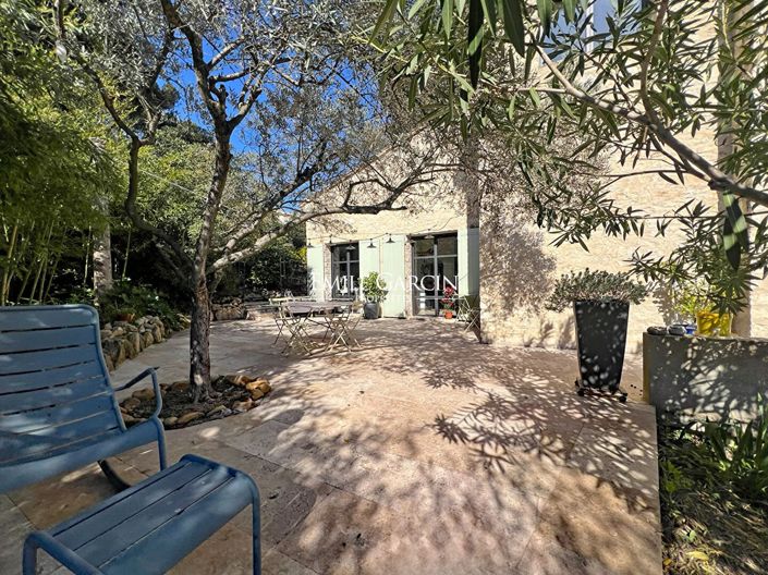 Image No.9-5 Bed Property for sale