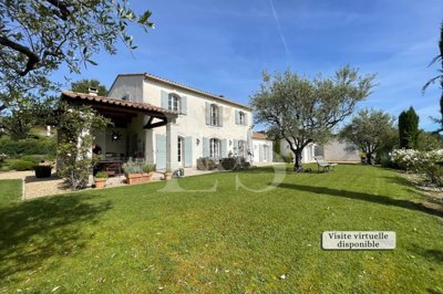 1 - Vaison-la-Romaine, House