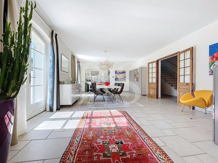 Image No.13-5 Bed House for sale