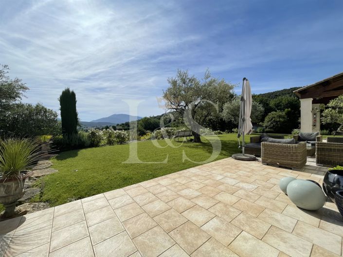 Image No.7-5 Bed House for sale