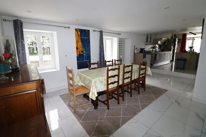 Image No.9-4 Bed House for sale