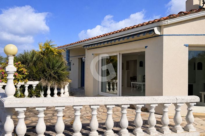 Image No.12-4 Bed House for sale