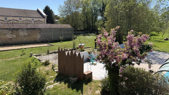 Image No.25-Maison de 7 chambres à vendre à Saint-Jean-d'Angély