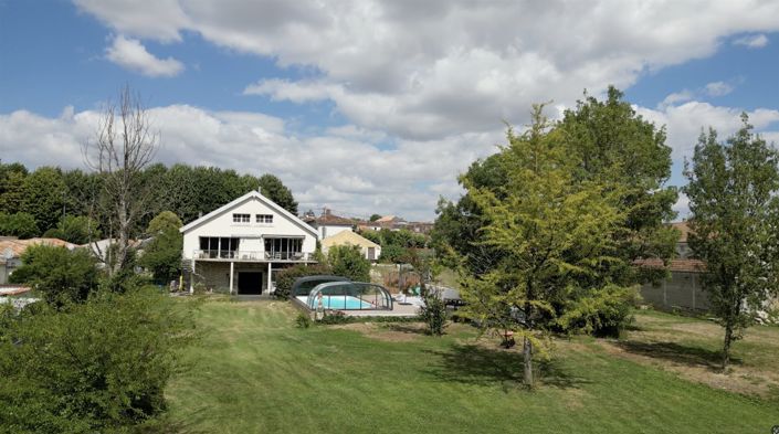 Image No.26-Maison de 7 chambres à vendre à Saint-Jean-d'Angély