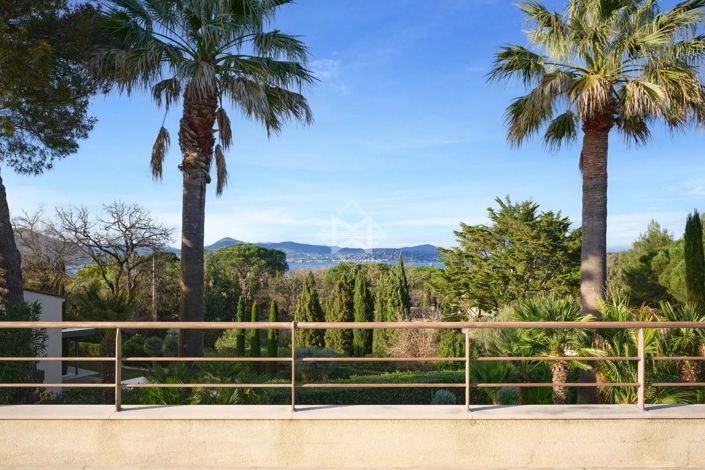 Image No.6-6 Bed House for sale