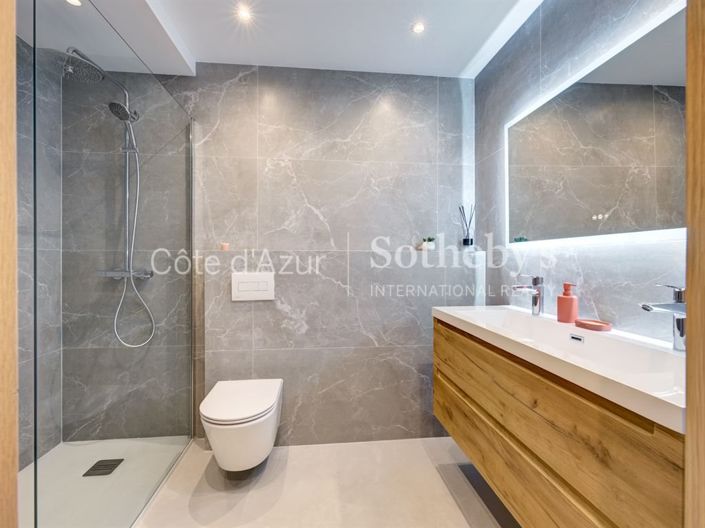 Image No.8-3 Bed Apartment for sale