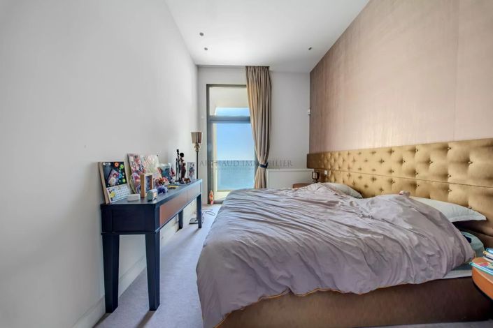 Image No.19-6 Bed Apartment for sale