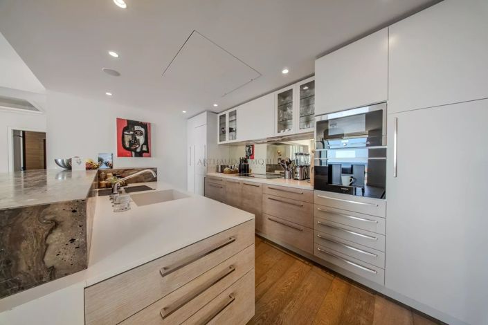 Image No.9-6 Bed Apartment for sale