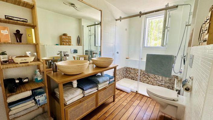 Image No.15-4 Bed House for sale