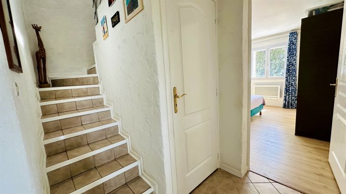 Image No.16-4 Bed House for sale