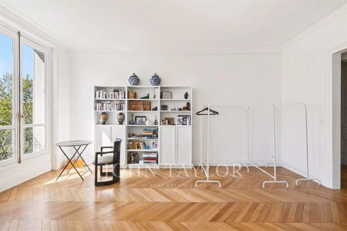 Image No.6-3 Bed Apartment for sale