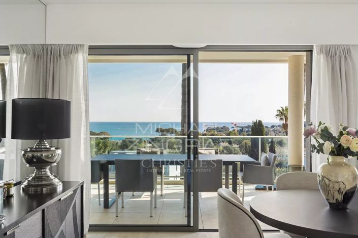 Image No.24-3 Bed Apartment for sale