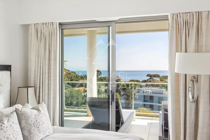 Image No.26-3 Bed Apartment for sale