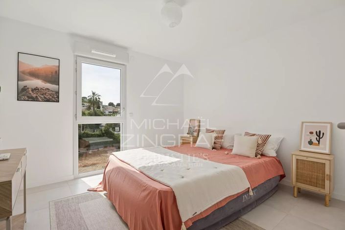 Image No.8-Apartment for sale