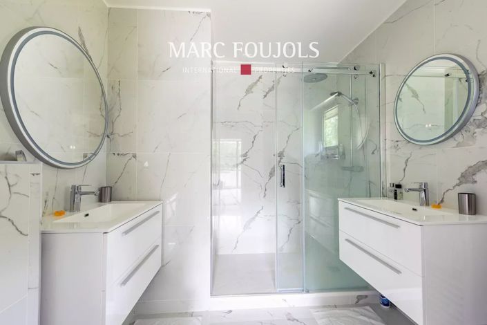 Image No.19-4 Bed House for sale