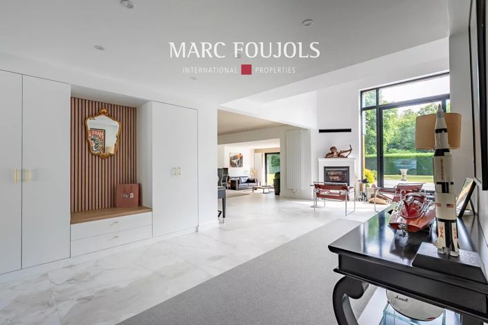 Image No.6-4 Bed House for sale