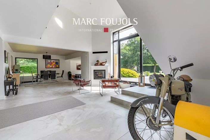 Image No.7-4 Bed House for sale