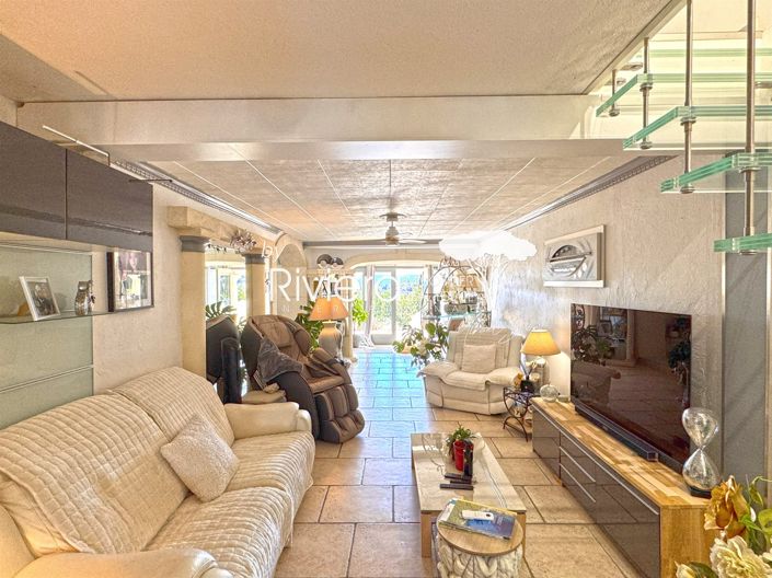 Image No.15-7 Bed House for sale