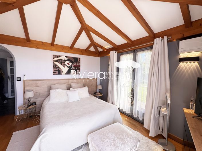 Image No.16-7 Bed House for sale